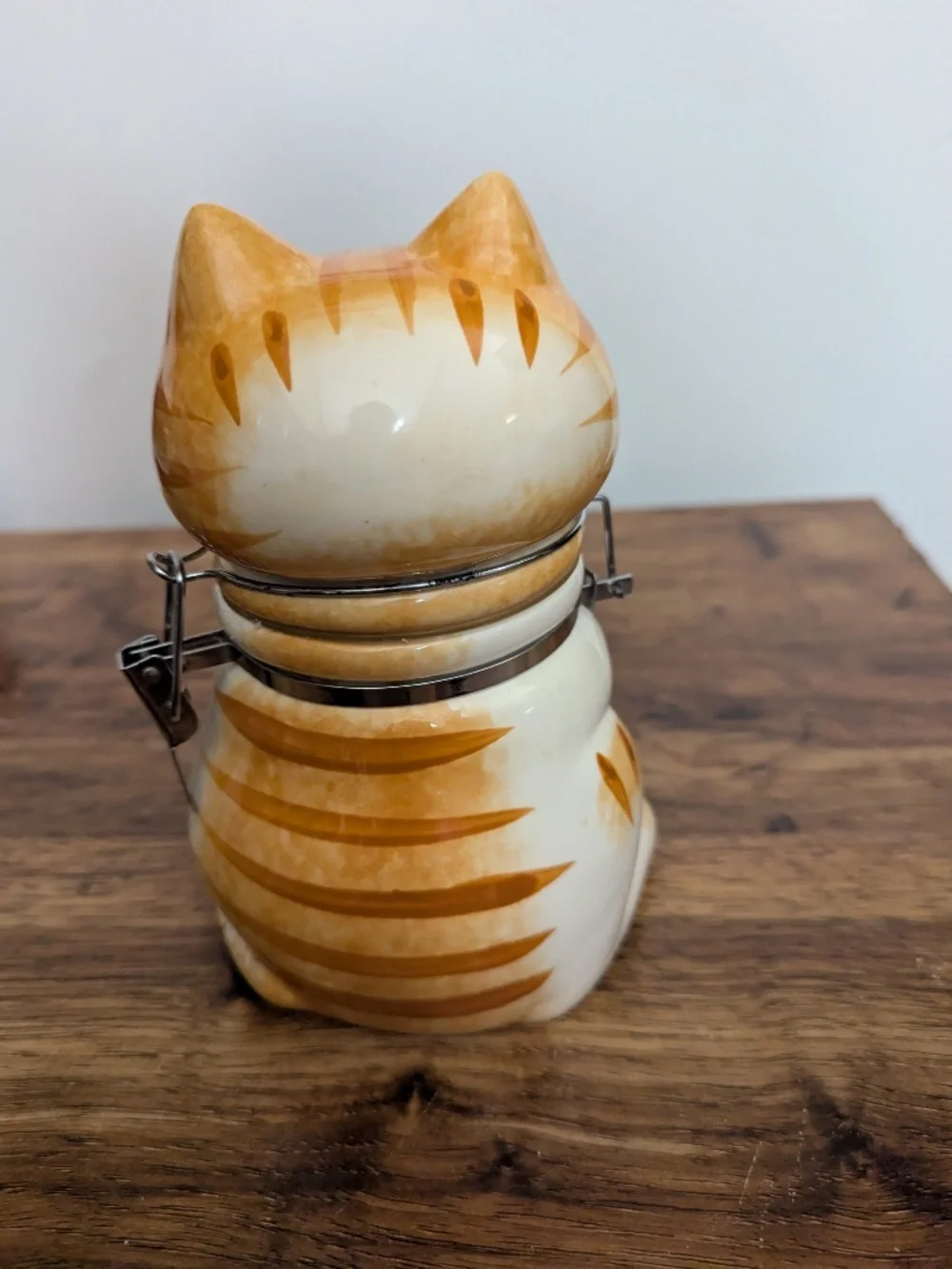 BW Orange and White Striped Ceramic Cat with Lid Small 7-inch Treat Jar Canister